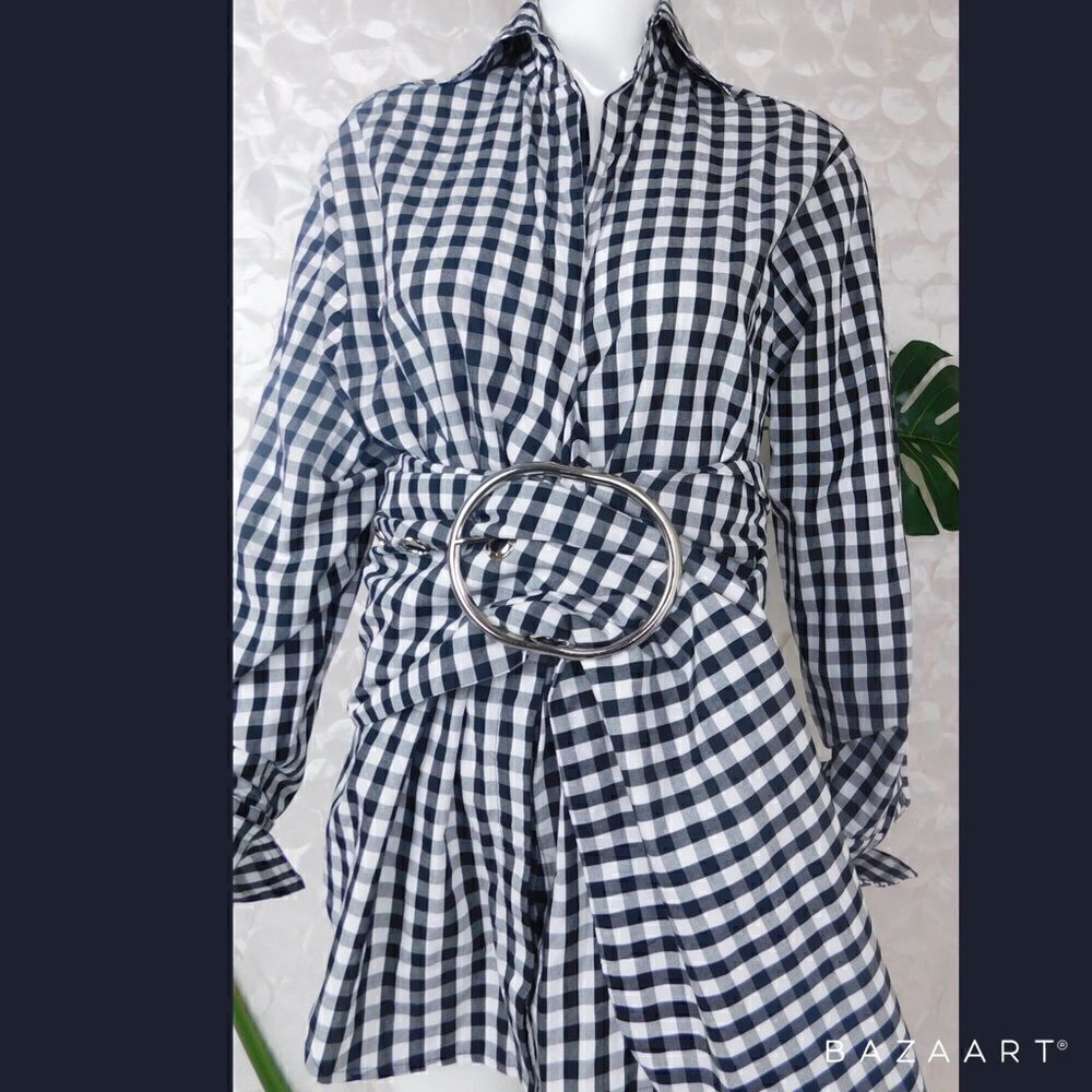 Avant-garde NWOT Gingham Blouse Size XS